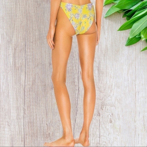 House of Harlow 1960 x REVOLVE Nora Bottom in Summer Lily XXS - Picture 2 of 5